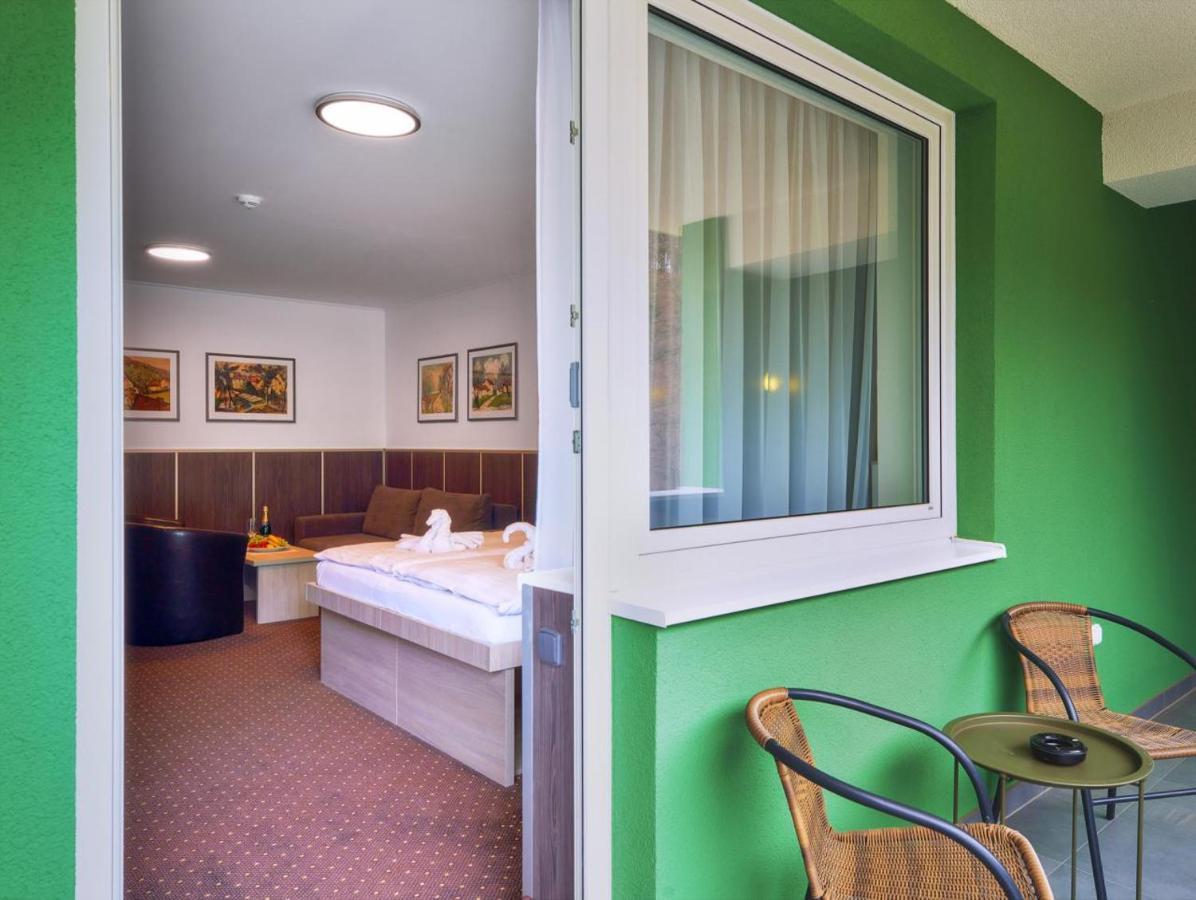 Wellness Hotel Green Paradise Brezova  Екстер'єр фото