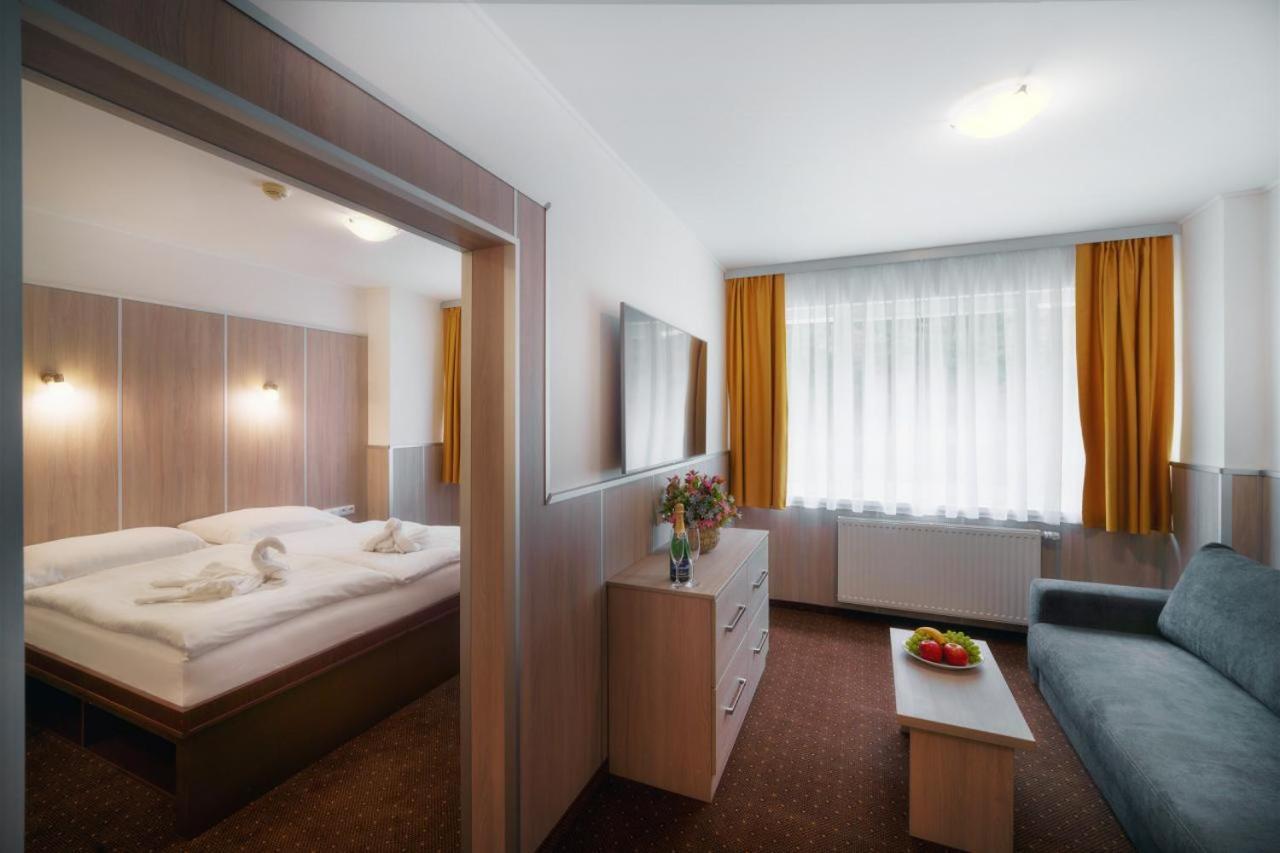 Wellness Hotel Green Paradise Brezova  Екстер'єр фото